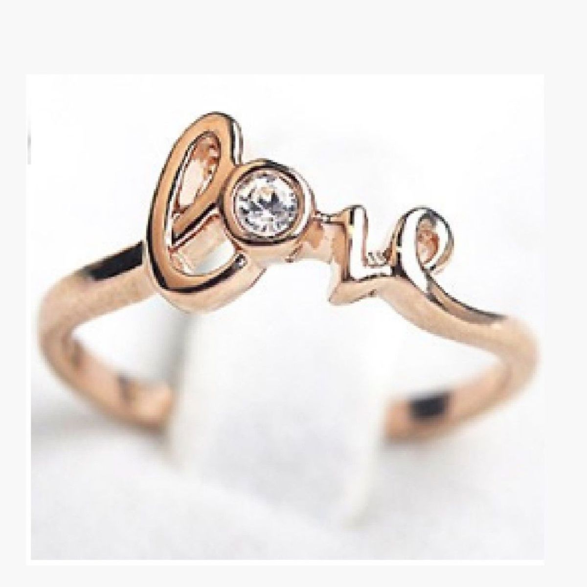 GENERICO - Anillo de Compromiso Love Bañado en Oro 18K Novia - Genieka