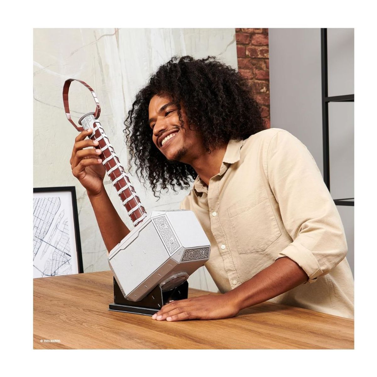 SHEEPBUSTER - Rompecabezas Armable 4D Cartón Martillo Thor