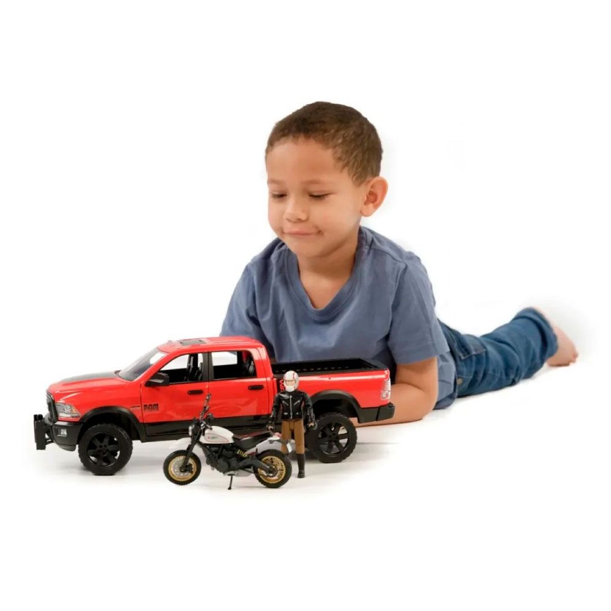 BRUDER - Juguete de Camioneta RAM con Moto y Muñeco Bruder 02502
