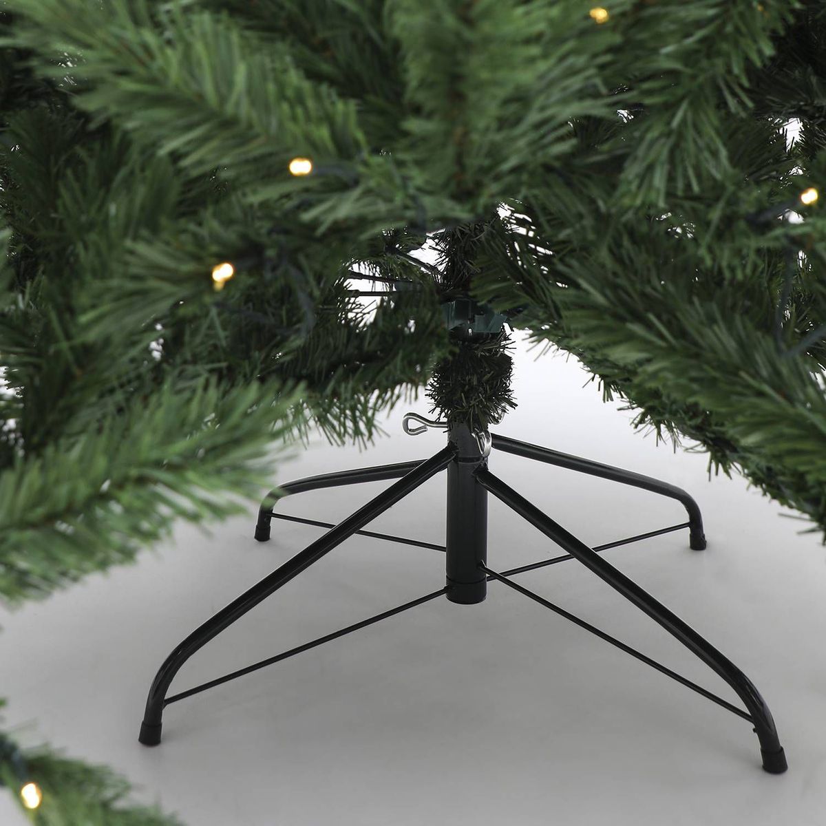 GENERICO - Árbol de Navidad ciprés de  2.10M 1200 Rama x rama