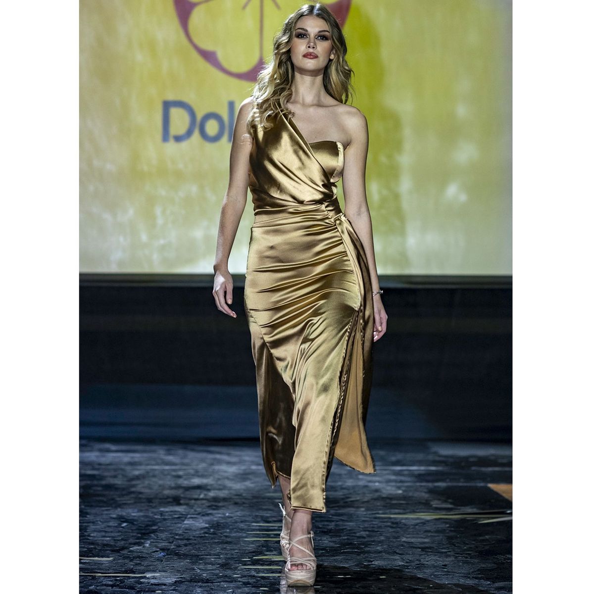 DOLCATTA - Vestido Joanny  Gold Color
