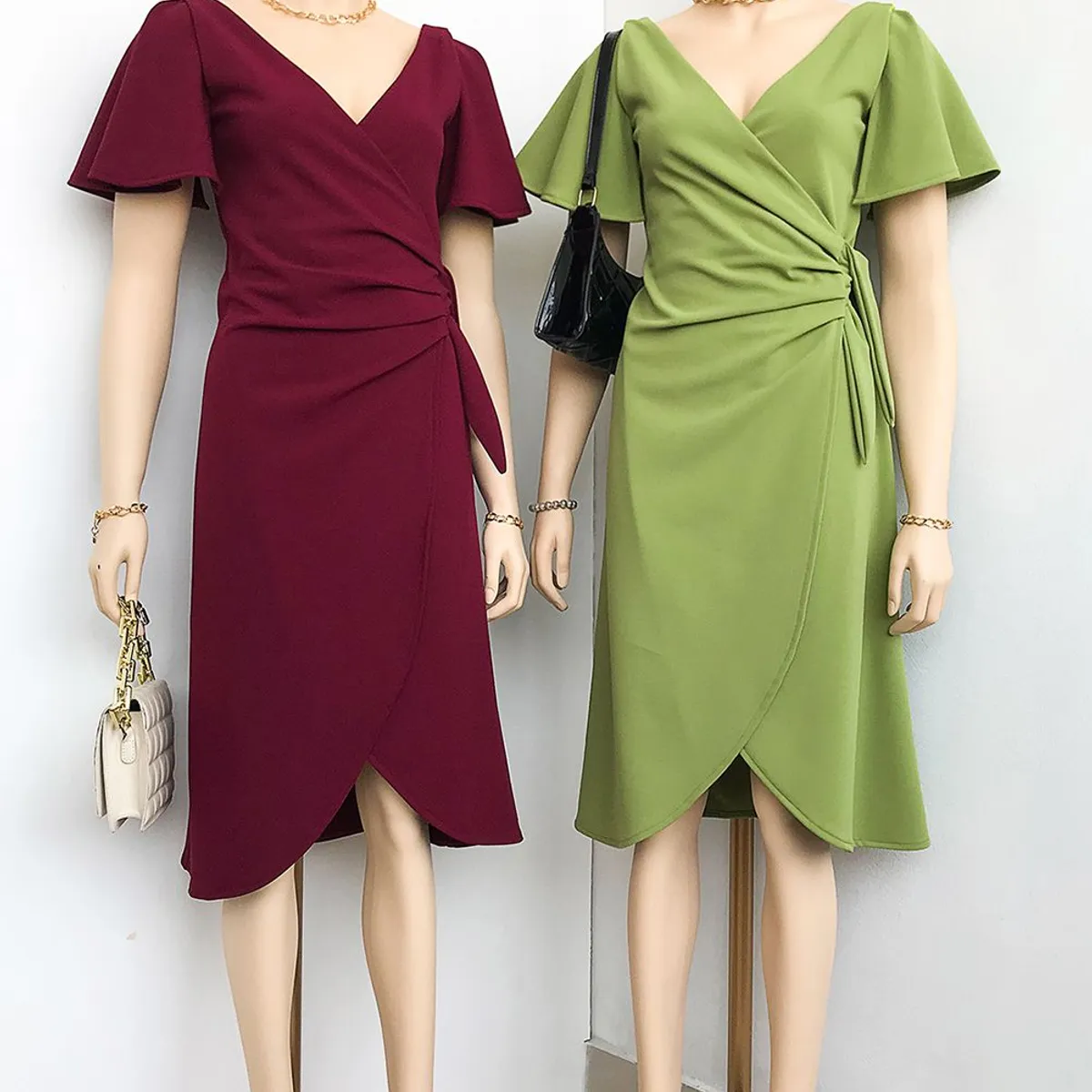 GENERICO - Vestido Coctel Cruzado Manga Removible Tana Color Vino Estacion 108