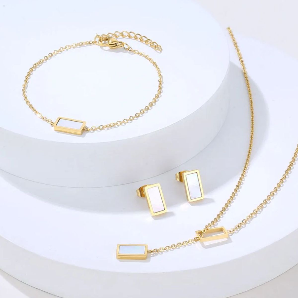 GENERICO - Set de  collar, pulsera  y aretes nacar acero