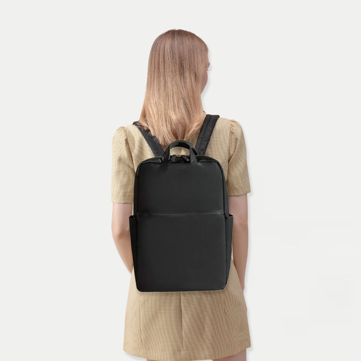 OEM - Mochila Delani con portalaptop hasta 15.6 - Negro