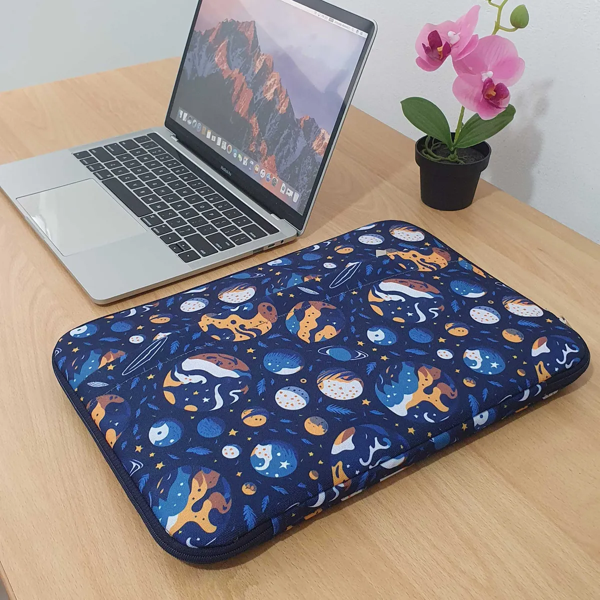 GENERICO - Funda para Laptop 15.6 a 16 pulgadas Planetas Qullayki