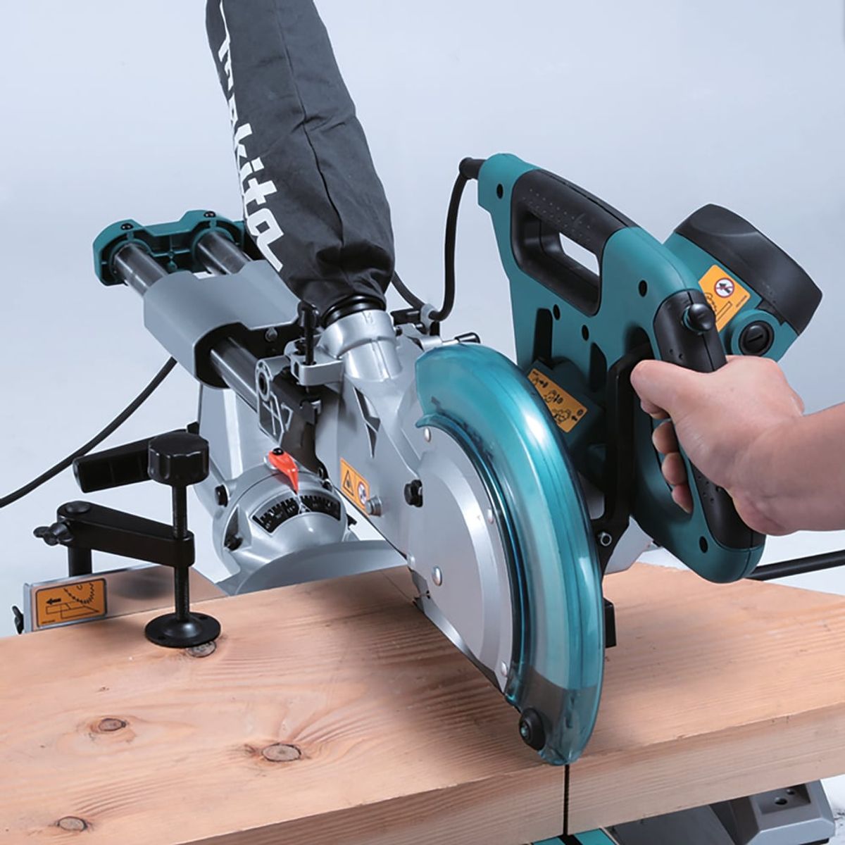 MAKITA - Sierra Ingleteadora Telescópica 10 1430w Makita Ls1018l