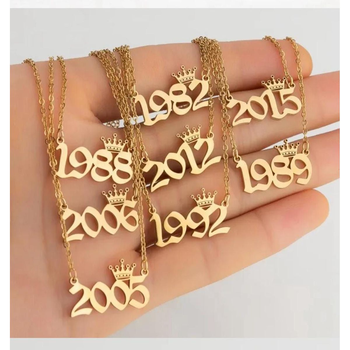 GENERICO - Collar Cadena Cadenita Acero Con Dije de Año de Nacimiento Dorado