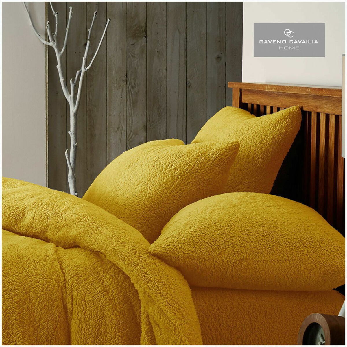 GENERICO - CUBRECAMA  TRES  PLAZAS KING DE PELUCHE PELO CORTO MOSTAZA