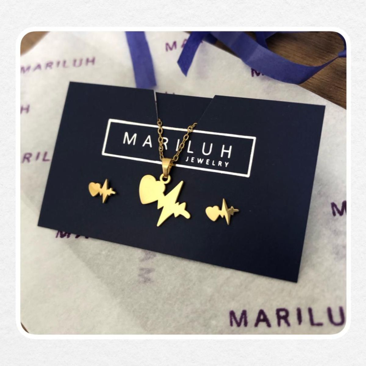 GENERICO - Pack Acero Collar con dije y Aretes - Corazon Latiendo Dorado