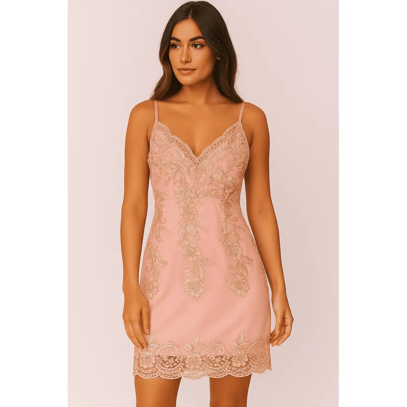 AMA OUTFITTERS - VESTIDO BORDADO DE TIRAS CHARLOTTE