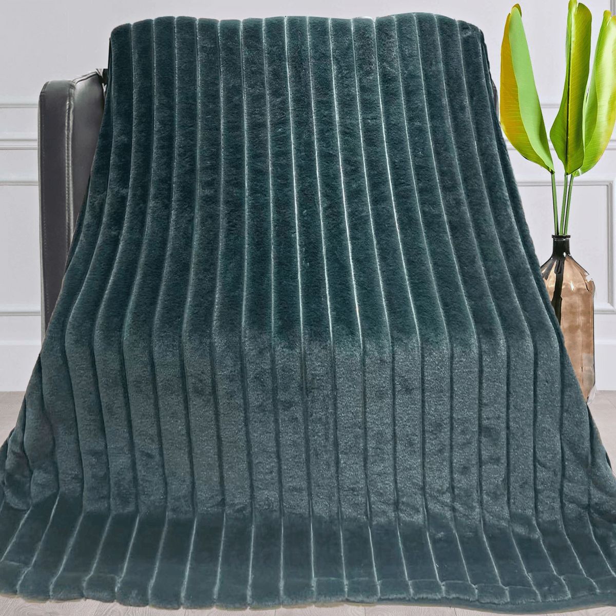 CASATEX - Manta Antialérgica Piel de Conejo Alto Relieve Raya 2PLAZAS Green