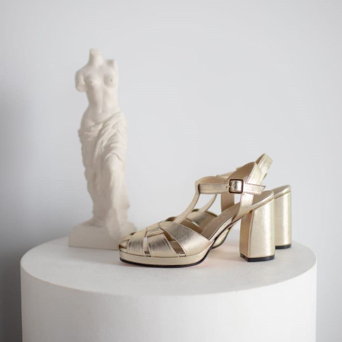 IRISABA - SANDALIAS DE CUERO IRISABA PARA MUJER LOLA PLATINO