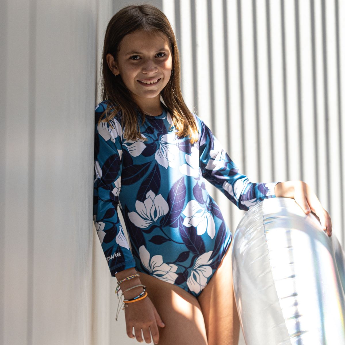 M YOWIE - One Piece Niñas UV Ocean Blossom