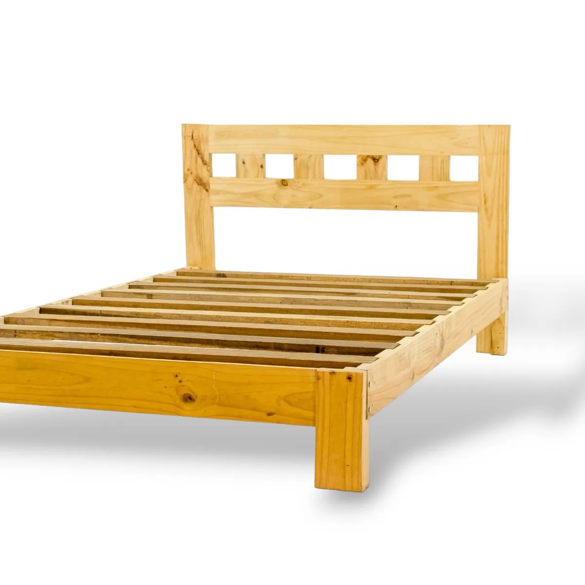 MUEBLES MACRUMO - Cama de madera pino modelo Vienna 1.5 plazas