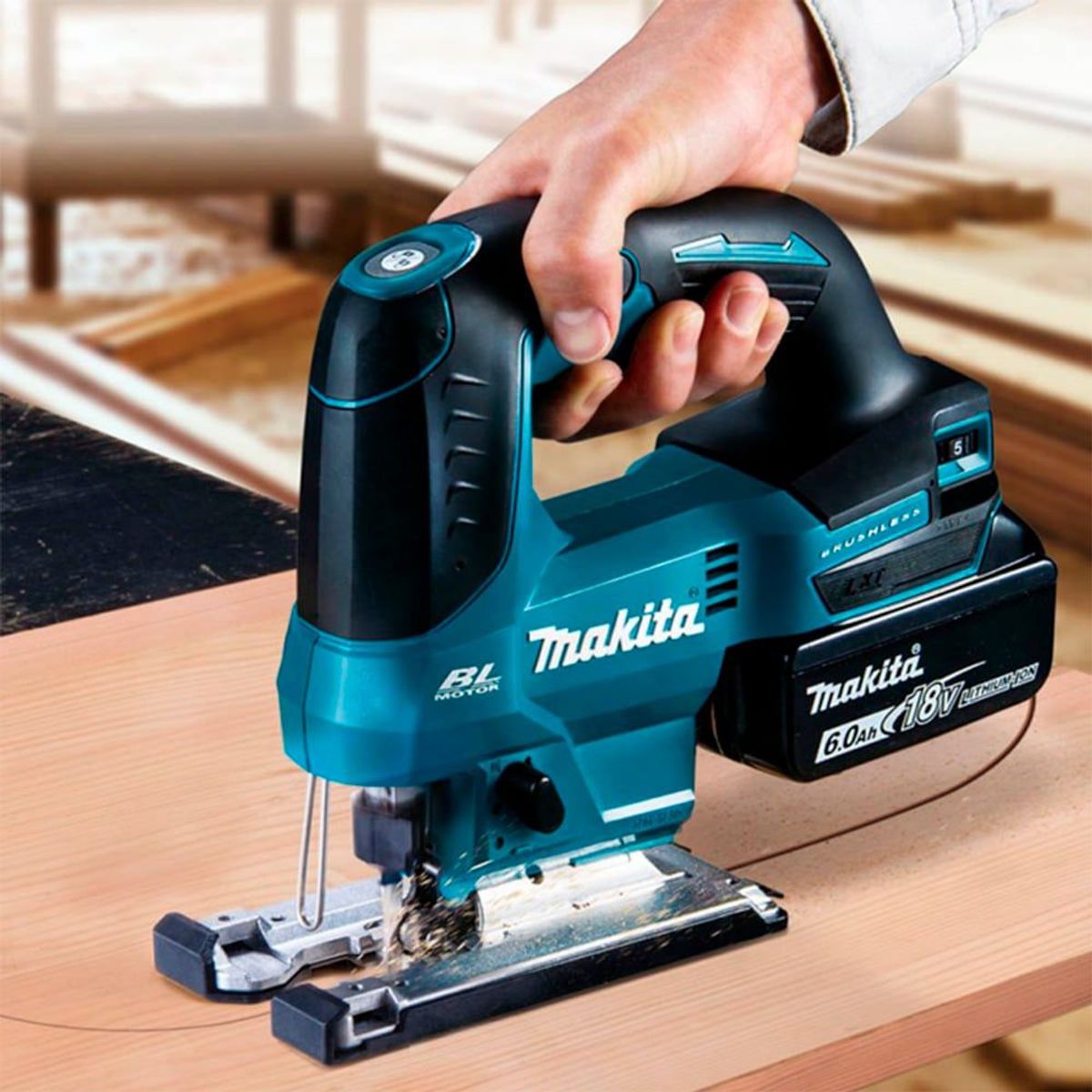 MAKITA - Sierra Caladora LXT 18V BL-F.E.-SOFT-XPT Sin Baterías Makita DJV184Z