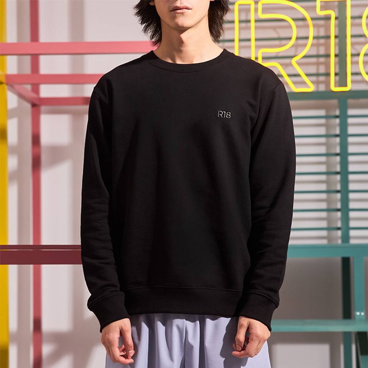 R18 - POLERAS HOMBRE  R18-NC015 URBAN CREW NECK NEGRO