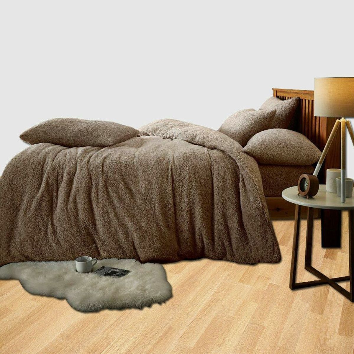 GENERICO - CUBRECAMA DOS PLAZAS Y MEDIA QUEEN DE PELUCHE PELO CORTO BEIGE