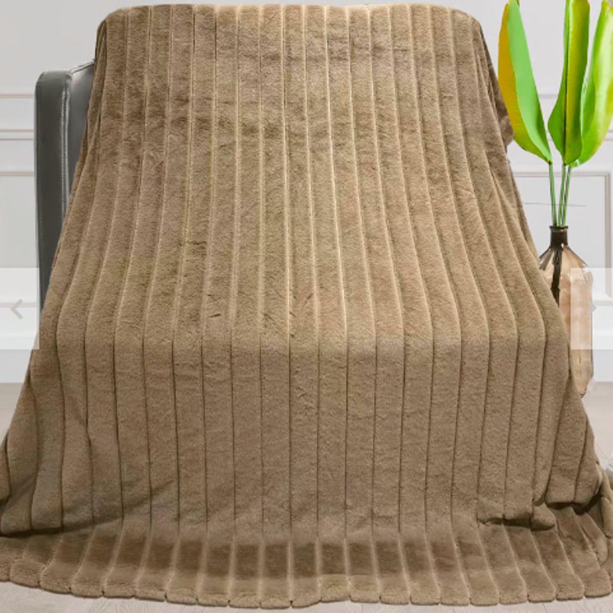 CASATEX - Manta Antialérgica Piel de Conejo Alto Relieve a Rayas QUEEN Crema