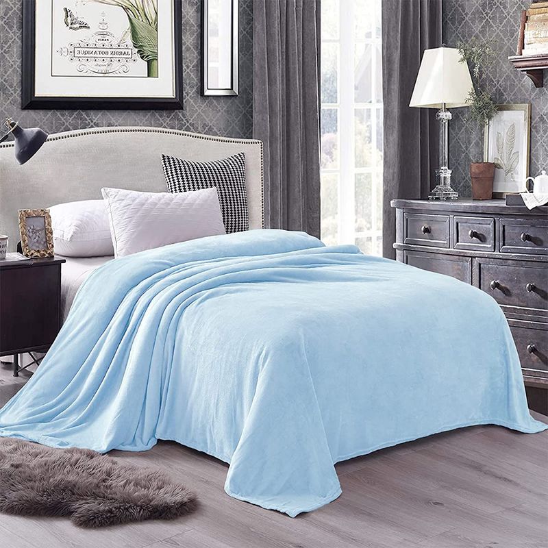 GENERICO - CUBRECAMA DOS PLAZAS DE PELUCHE PELO CORTO CELESTE