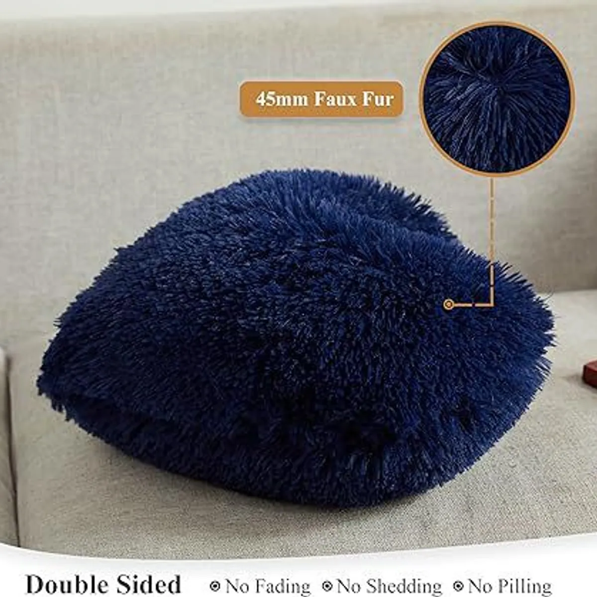 GENERICO - COJIN CORAZON PELO LARGO 35X35 AZUL