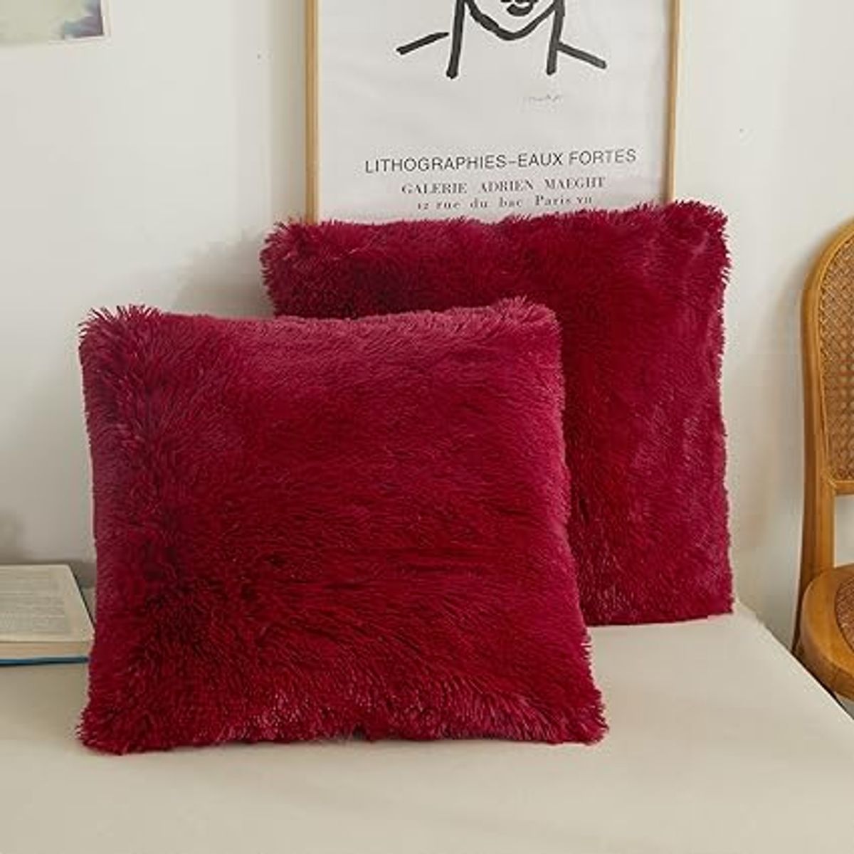 GENERICO - COJIN CUADRADO PELO LARGO 35X35 ROJO