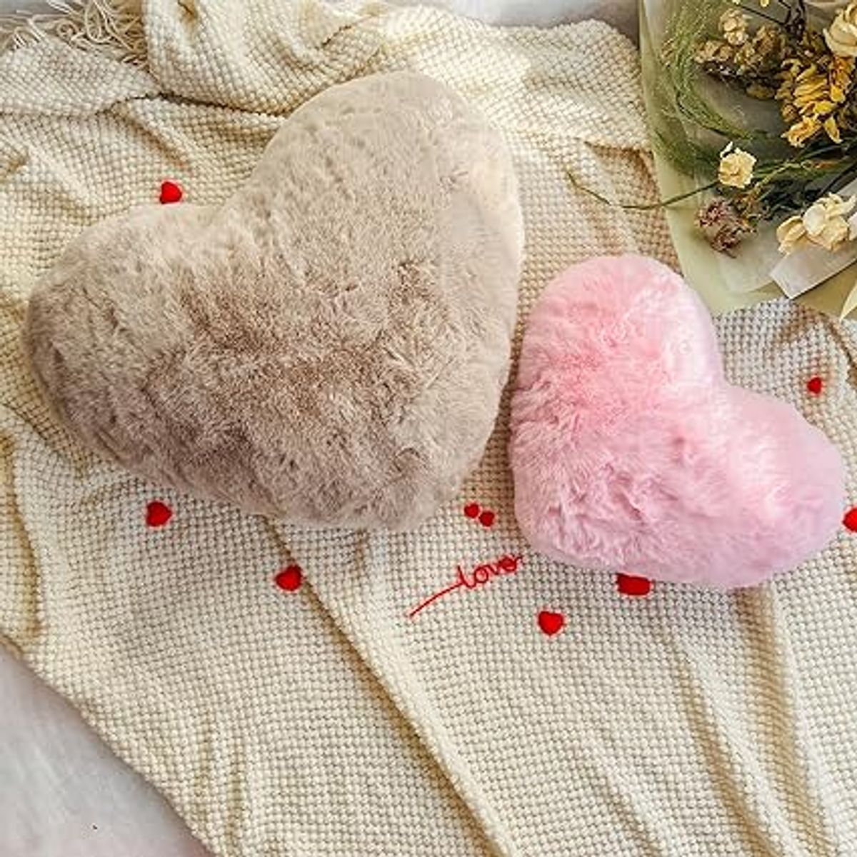 GENERICO - COJIN CORAZON PELO CORTO 35X35 BEIGE