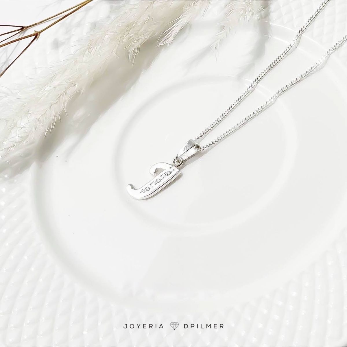 JOYERIA D'PILMER - CADENA DE PLATA CON DIJE INICIAL LETRA J