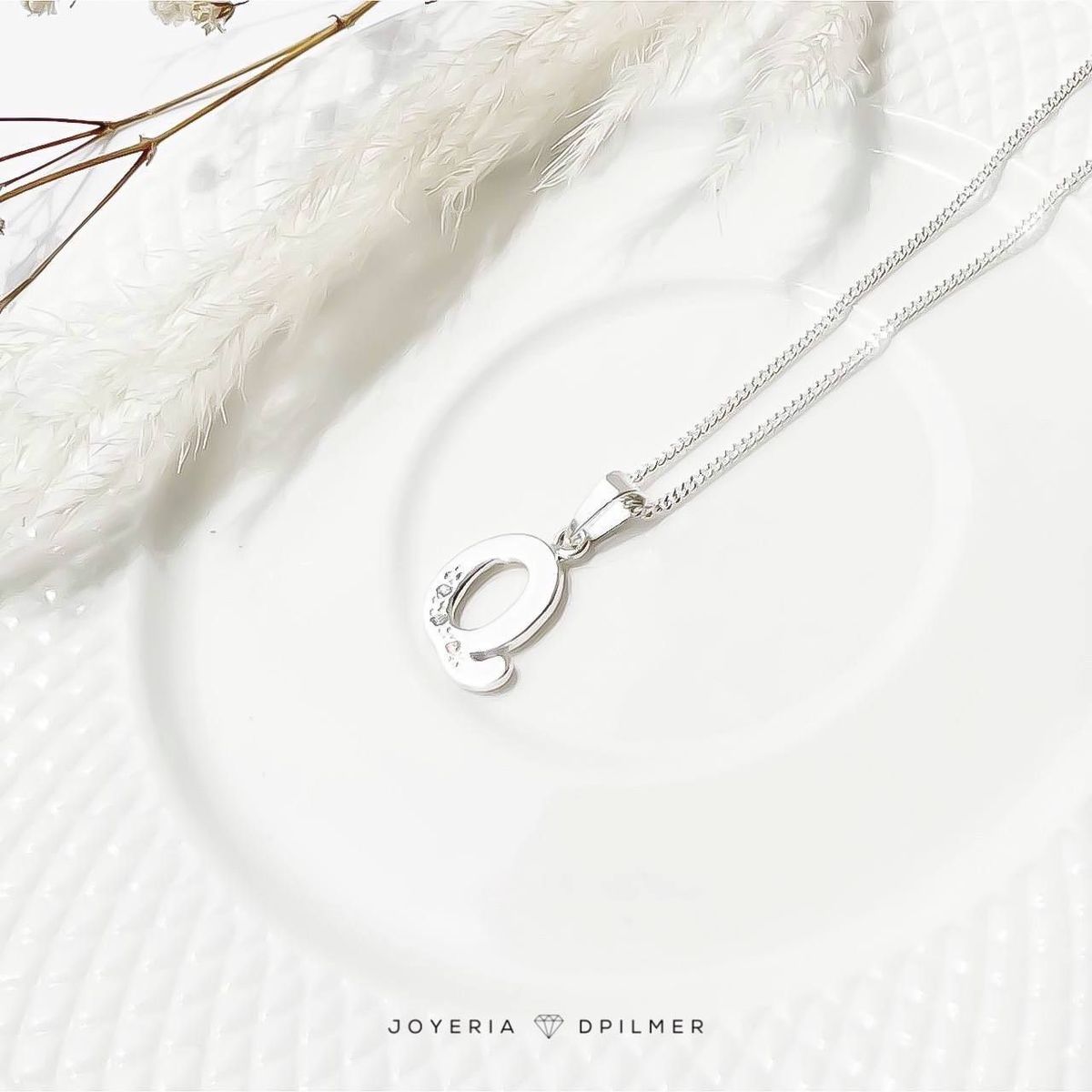 GENERICO - CADENA CON DIJE INICIAL PLATA