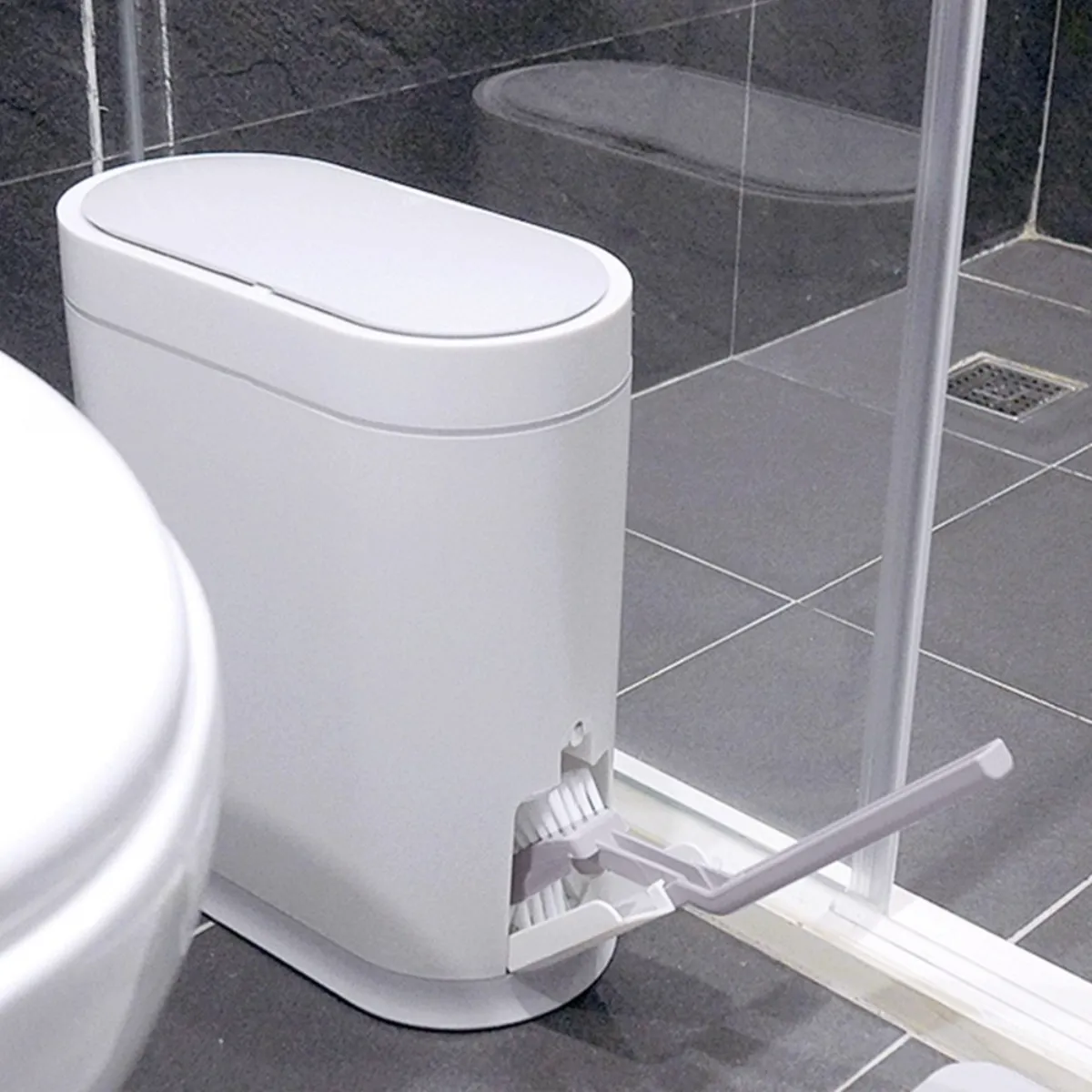 KOTIINI - Basurero sensor ABS con cepillo USB Kotiini 8L blanco