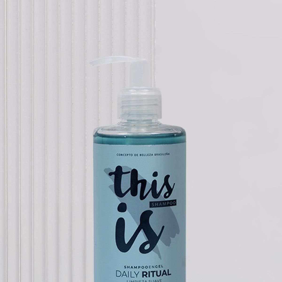 THIS IS MOUSSE - Shampoo Capilar Hidratante y Nutritivo THIS IS 250ml Máxima Vitalidad