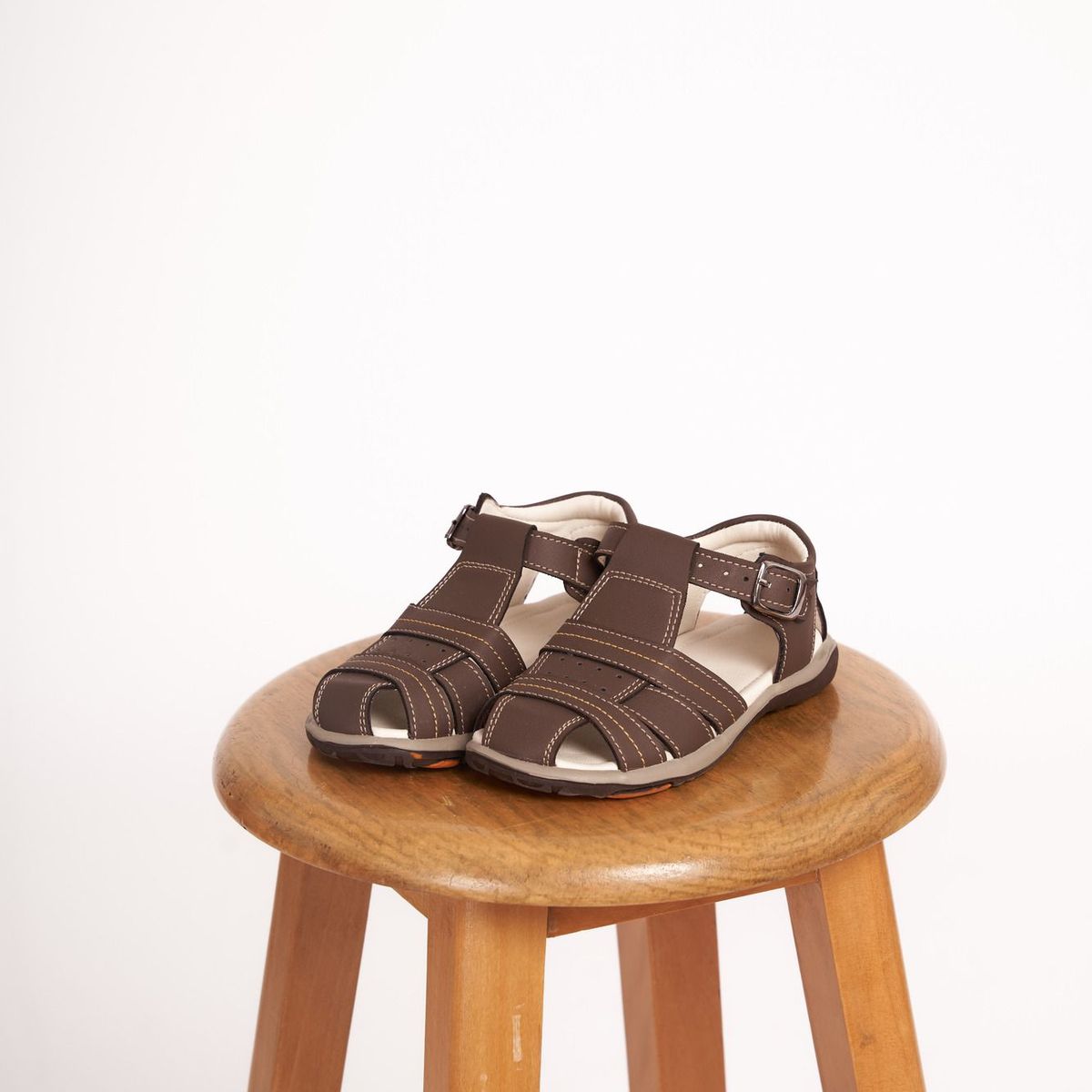 GENERICO - Sandalias de cuero marron