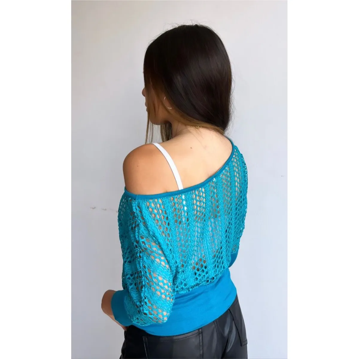 AMA OUTFITTERS - BLUSA ASIMETRICA RED