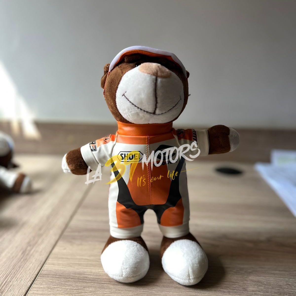 GENERICO - PELUCHE MOTERO SHOEI ANARANJADO