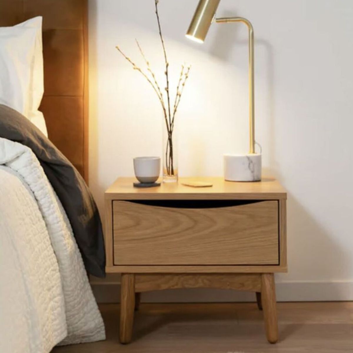 TU MESITA - Velador Mesa de Noche Leonor Moderno Marrón