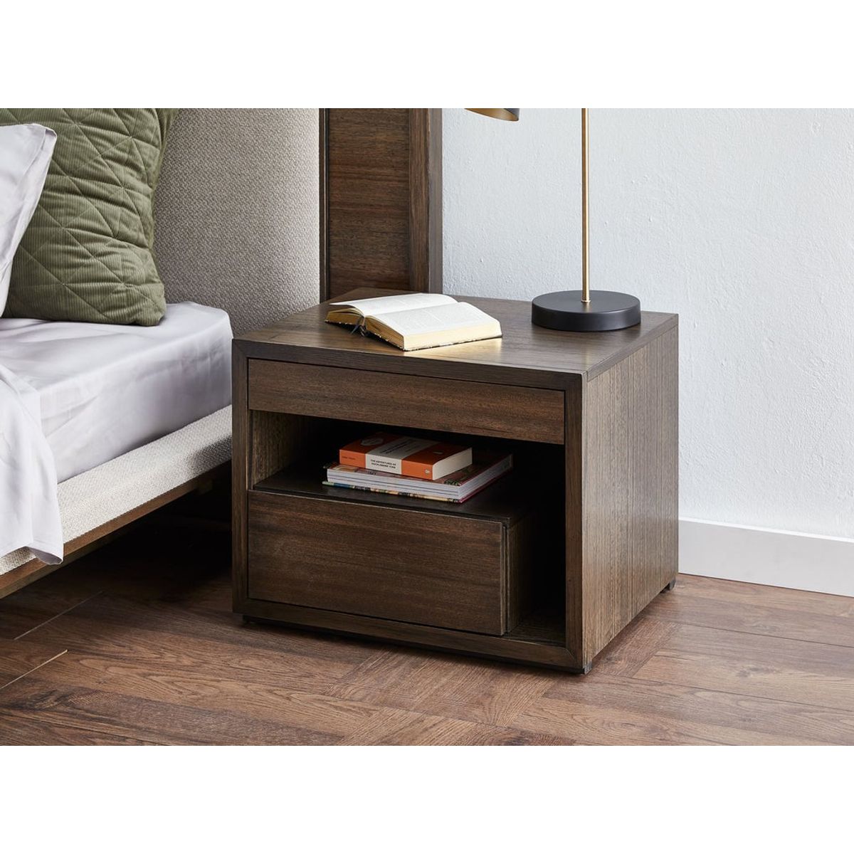 TU MESITA - Velador Mesa de Noche Mikela 3 Cajones