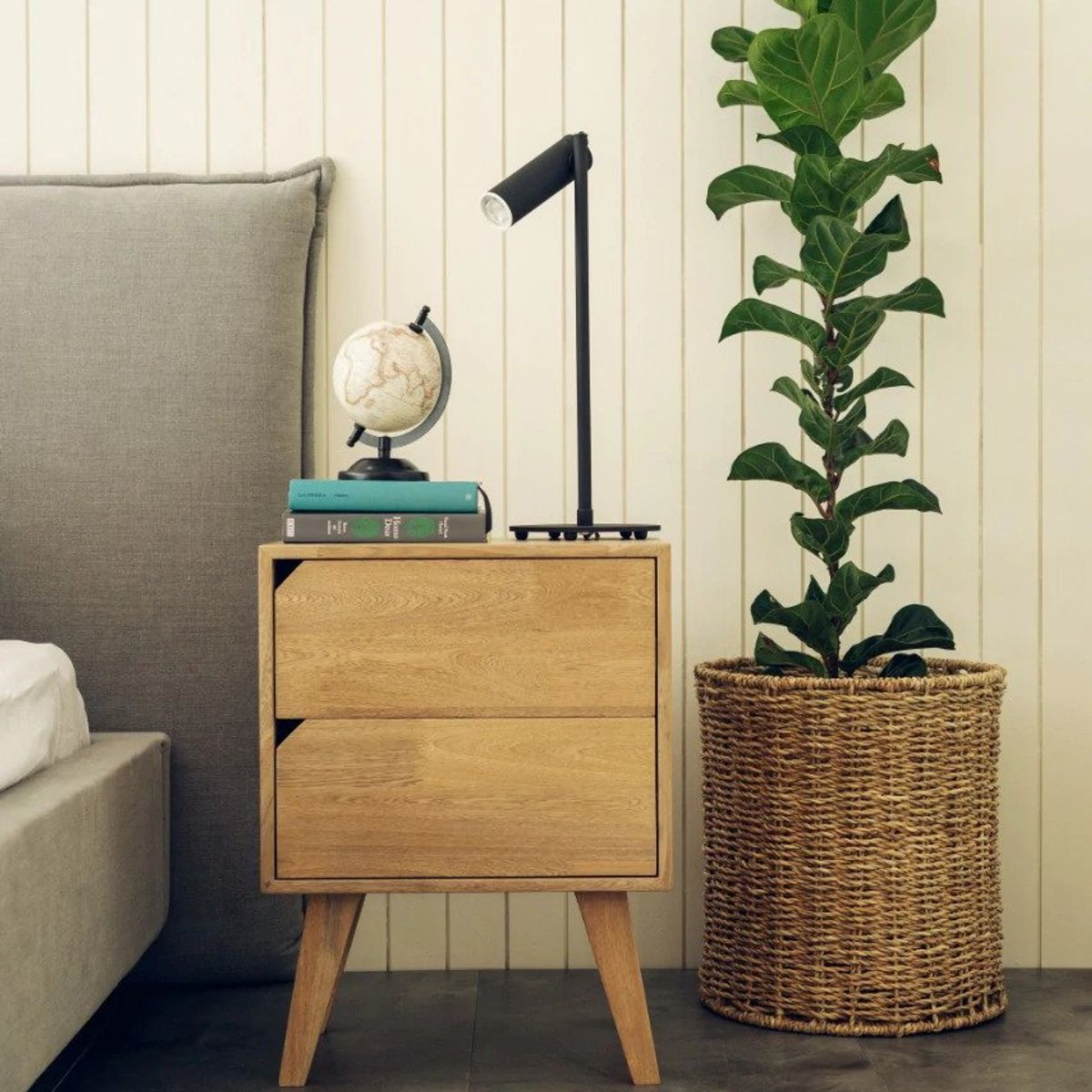 TU MESITA - Velador Mesa de Noche Belanovic Vintage 2 Cajones Roble