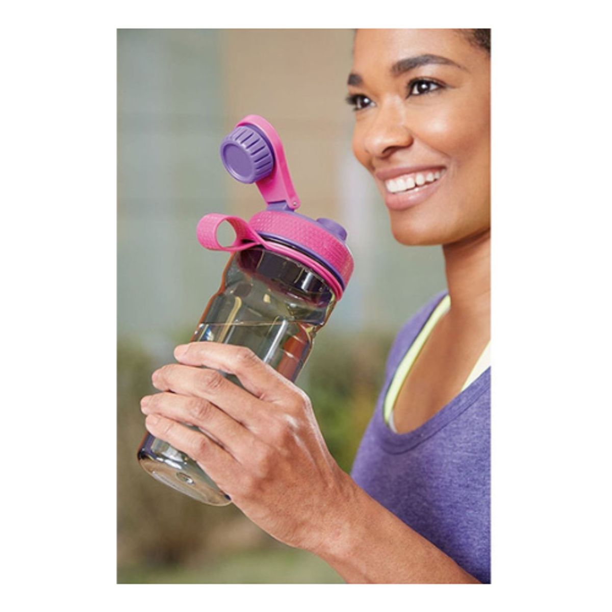 RUBBERMAID - Botella de Tritan Rubbermaid Shaker 828ml Morado-Fucsia