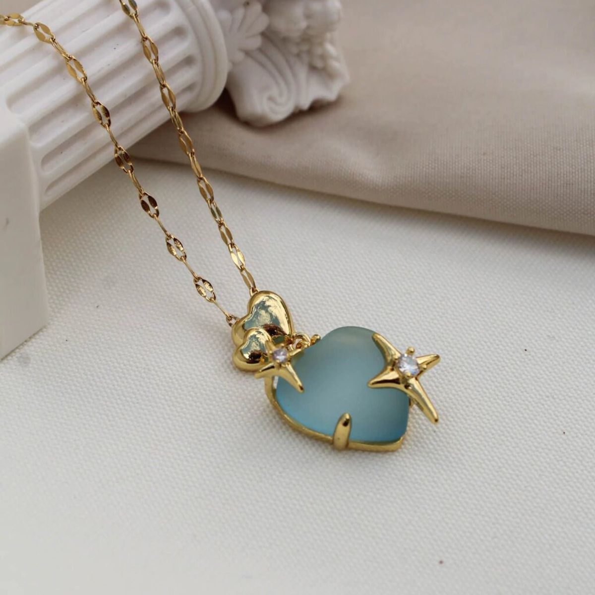 GENERICO - Collar corazón celeste