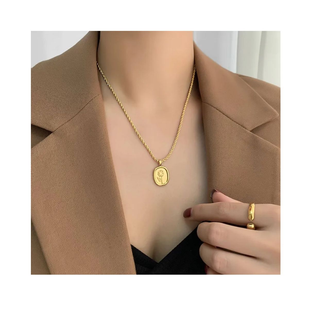 GENERICO - Collar para mujer con detalle en flor enchapado