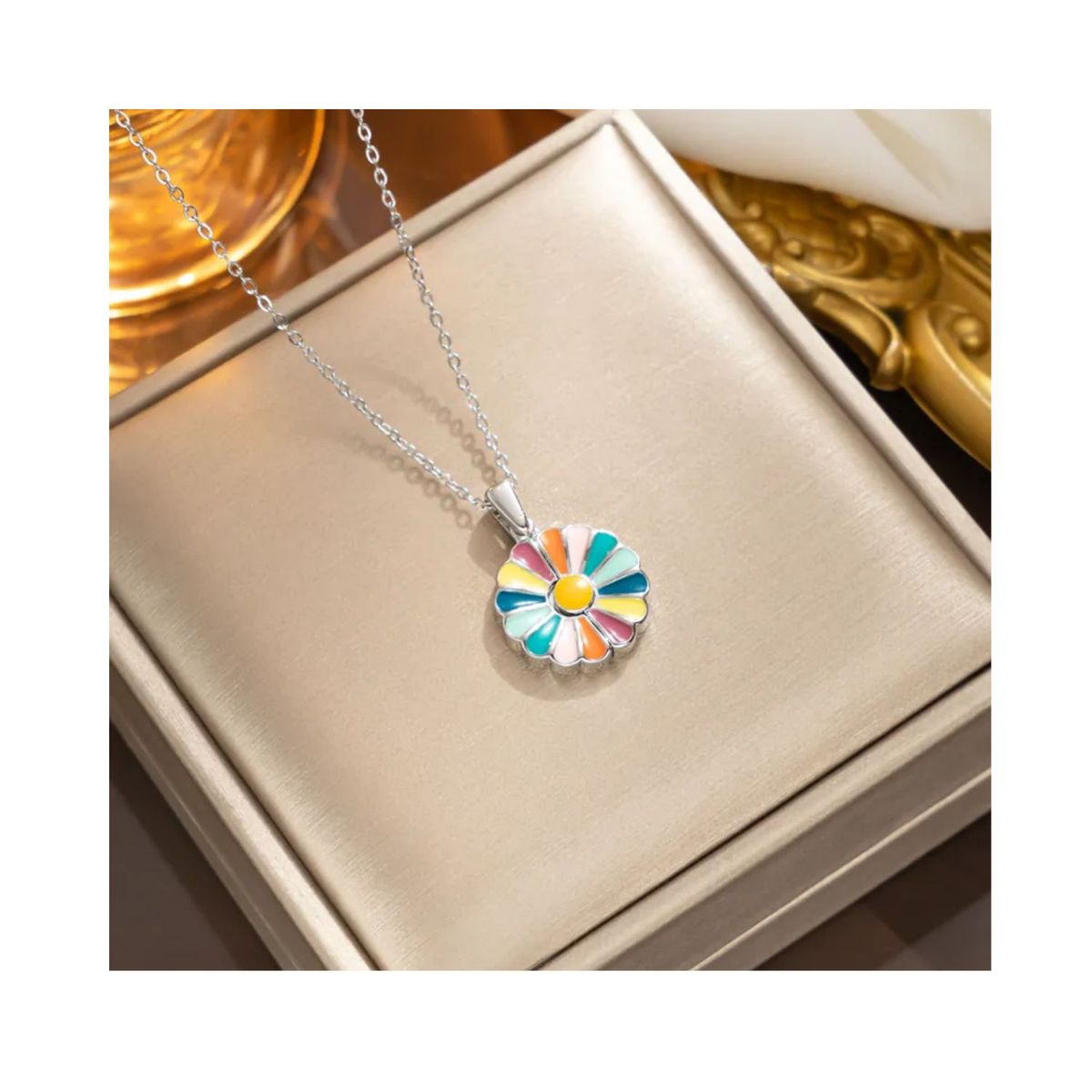 GENERICO - Collar de mujer Colgante Margarita en Acero Esmaltado Chapado