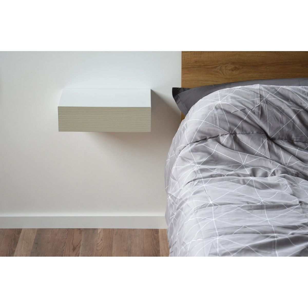 TU MESITA - Velador Flotante Contemporáneo Danés Blanco 48cm TU MESITA