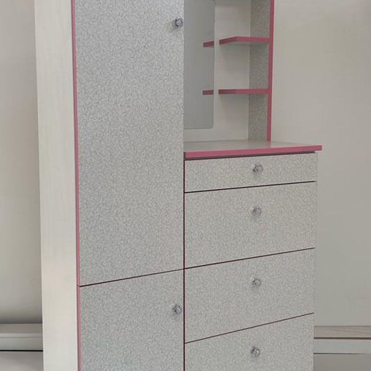 GENERICO - COMODA CON ESPEJO DE 90CM COLOR FLORESTA CON ROSADO