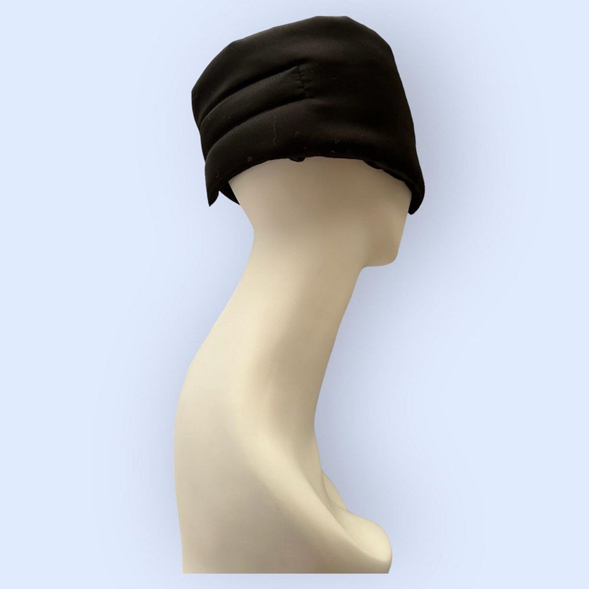 TEOFANIA - ANTIFAZ ACOLCHADO EN SEDA NEGRO-TEOFANIA