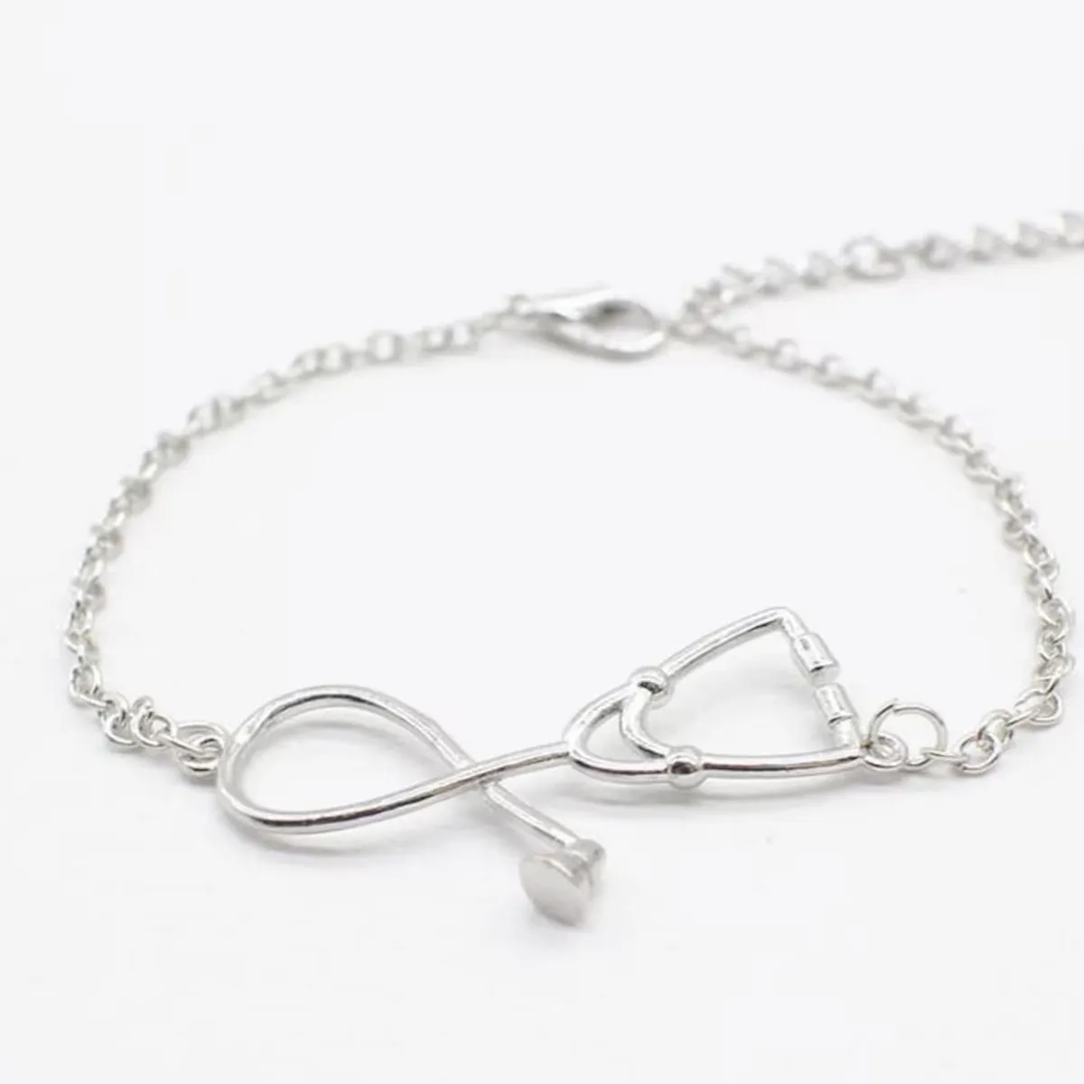 GENERICO - Pulsera estetoscopio plateada medicina