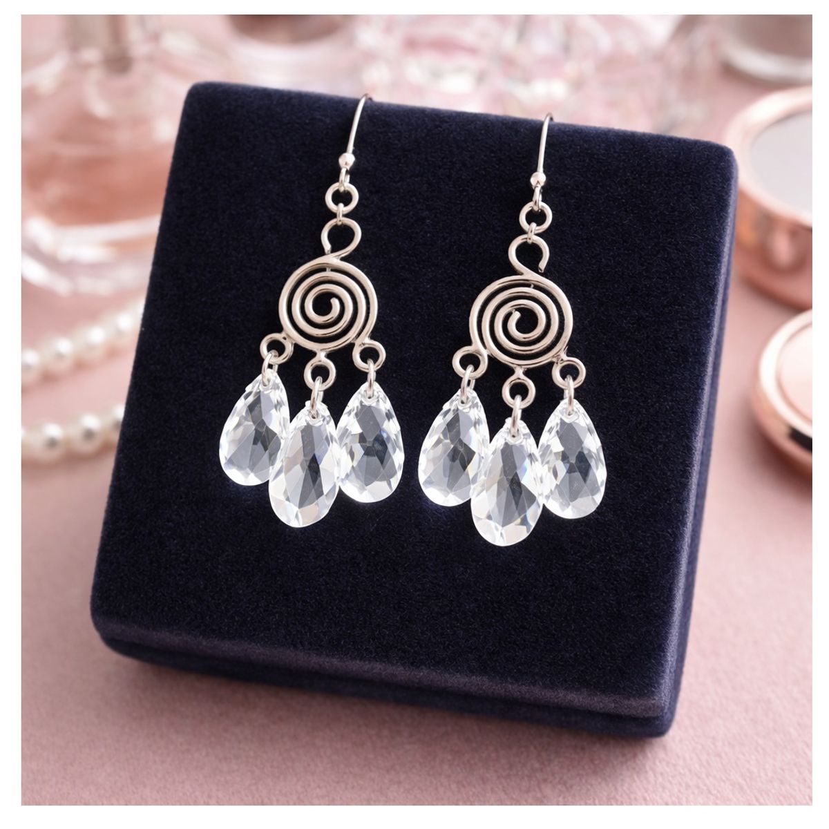 FERNANDA ROMERO JOYAS Y ACCESORIOS - Aretes Colgantes Gotas Cristalinas Transparentes - elaboradas en Plata Nacional