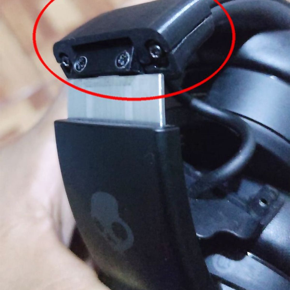 GENERICO - SKULLCANDY CRUSHER REPUESTO DE BISAGRA