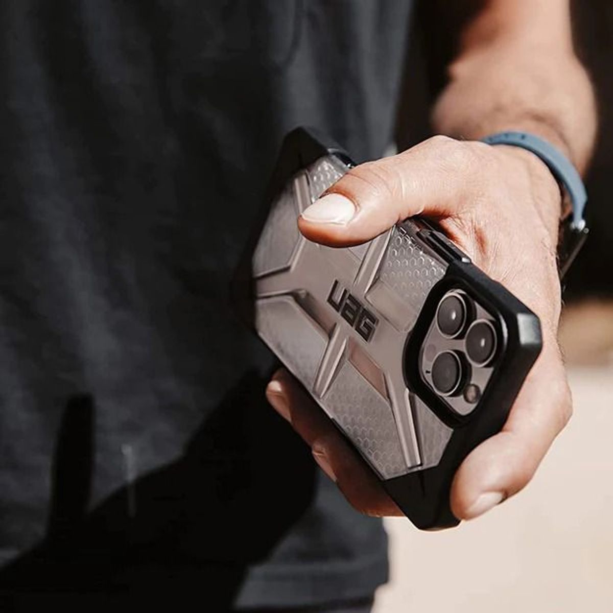 GENERICO - Case UAG-Plasma iPhone 14 Pro Max