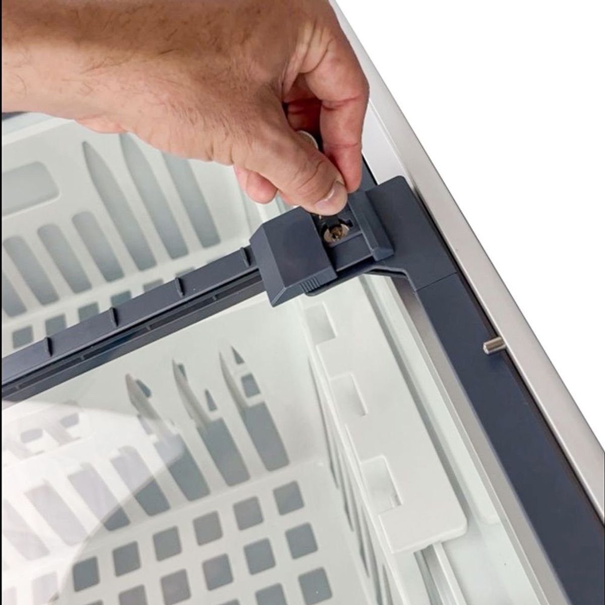 VENTUS - Congeladora Tapa De Vidrio plano inclinado Blanco de 400Lt  - VENTUS CTV-400I