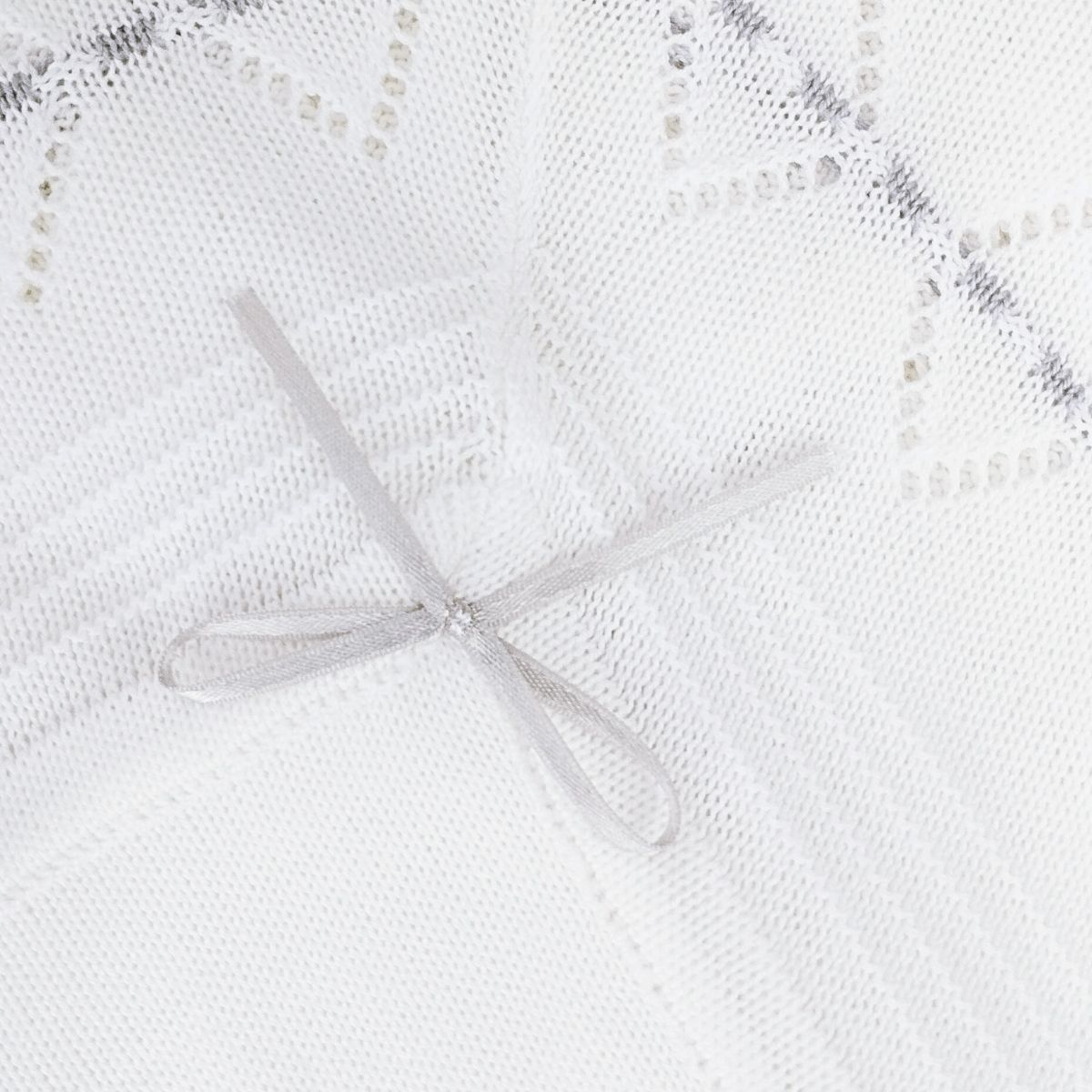 GENERICO - Colcha bebé Hilo Tacto con algodon - Blanco Plomo