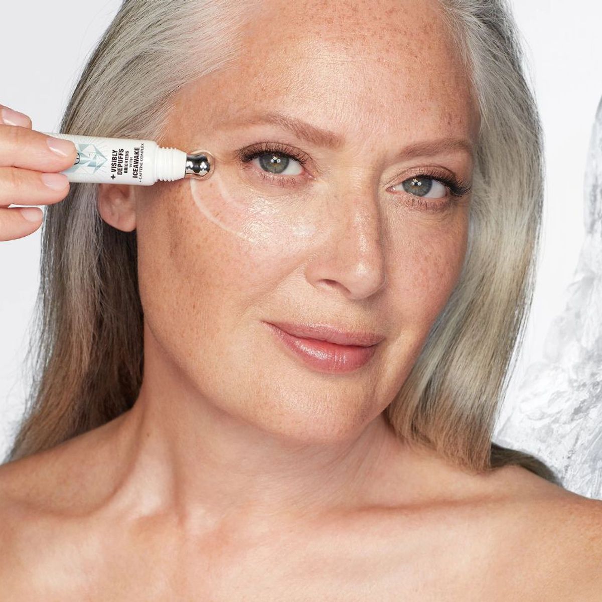 CHARLOTTE TILBURY - Sérum Contorno de Ojos Desinflamante Cryo-Recovery - Charlotte Tilbury